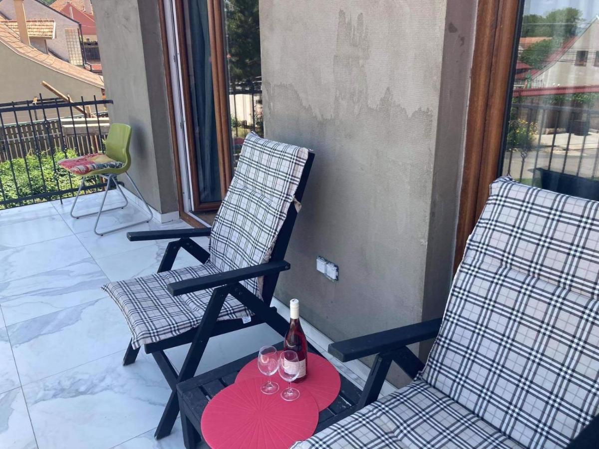 Prazdninovy Dum Na Palave S Vinnym Sklepem Milovice  Buitenkant foto